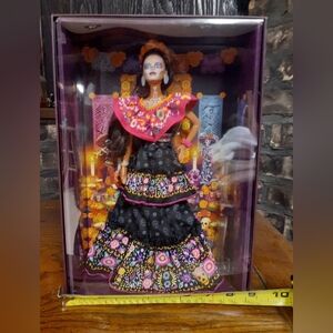 Mattel Barbie Dia De Muertos Doll 2021